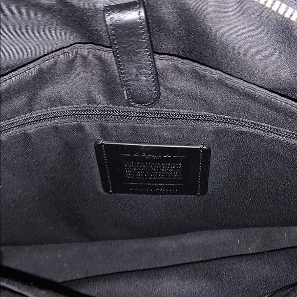 Black Signature Coach briefcase - Picture 4 of 5